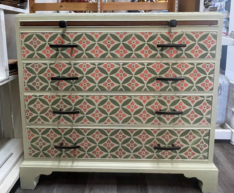 Versailles Dresser