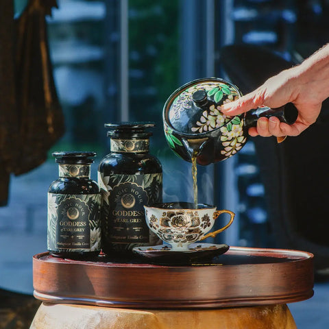 Goddess of Earl: Madagascar Vanilla Violet Apothecary Jar