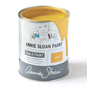 A litre of Chalk Paint® by Annie Sloan ™ in Arles