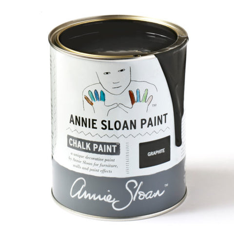 A litre of Chalk Paint® by Annie Sloan ™ in Graphite