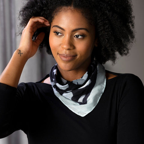 ArtLifting Neckerchief - Off White and Black